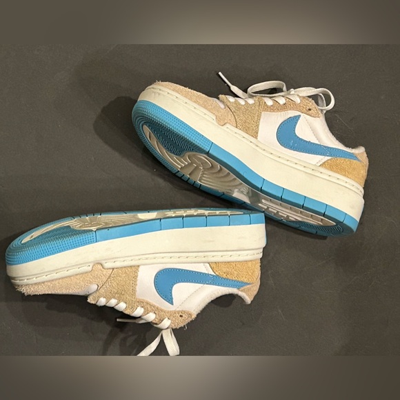 Jordan elevate women’s 7. Sneakers Excellent condition - Picture 6 of 7